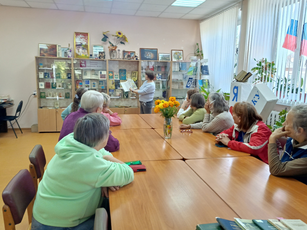 22.08.2024 Презентация выставки Пермскому книжному издательству 85 лет.jpg